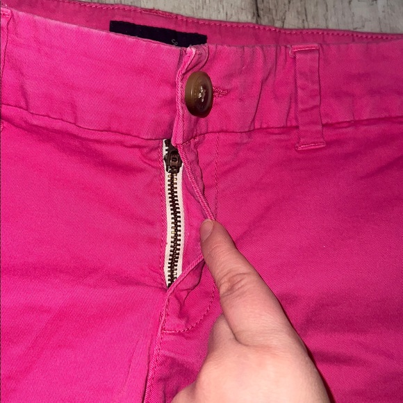 American Eagle Outfitters Vibrant Pink Women's Shorts - Picture 3 of 7